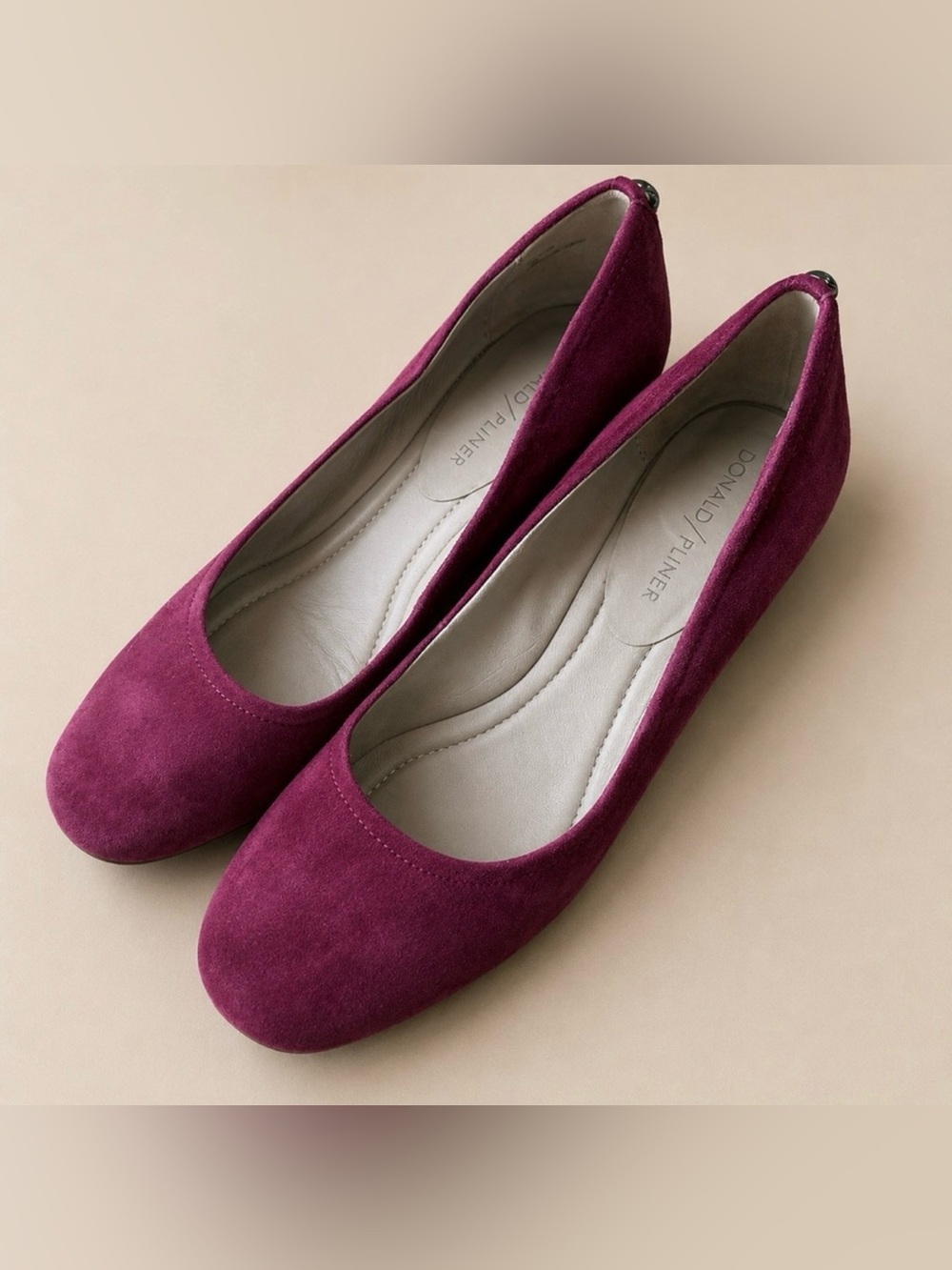 Donald Pliner Magenta Suede Leather Low Block Heel Pumps Size 7M
